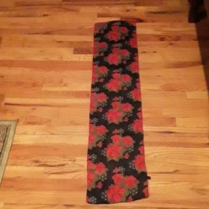 Rectangular rose scarf